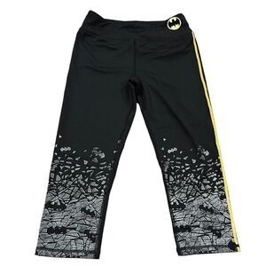 Her Universe DC Comics Batman Capri Workout Yoga Leggings Junior’s Large
